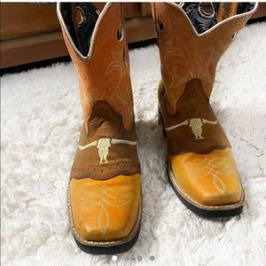 Mexican boots cow boy